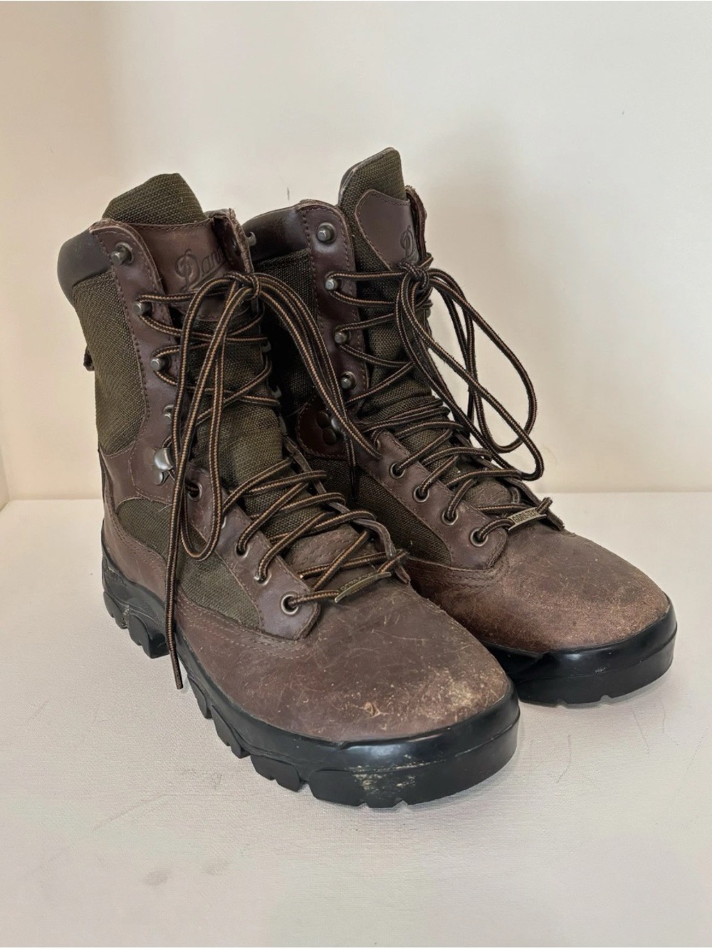 Danner Women’s Yellowstone Gore-Tex Vibram Leather Boots - Size 7